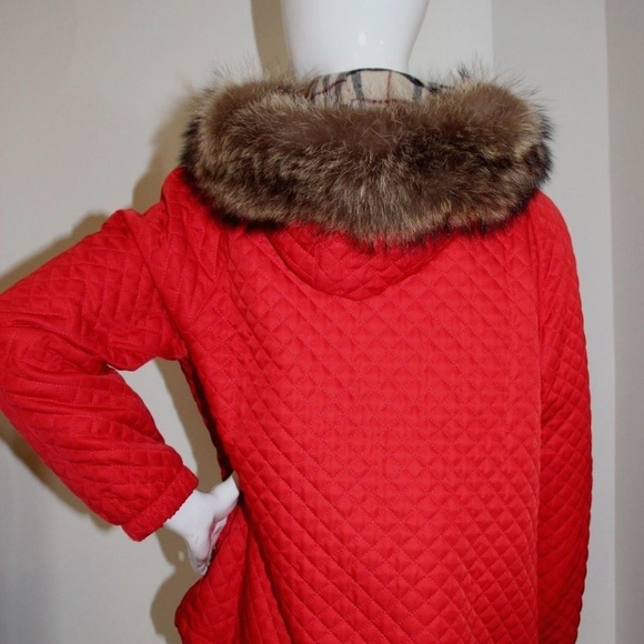 Burberry Red Quilted Coat - Picture 7 of 15